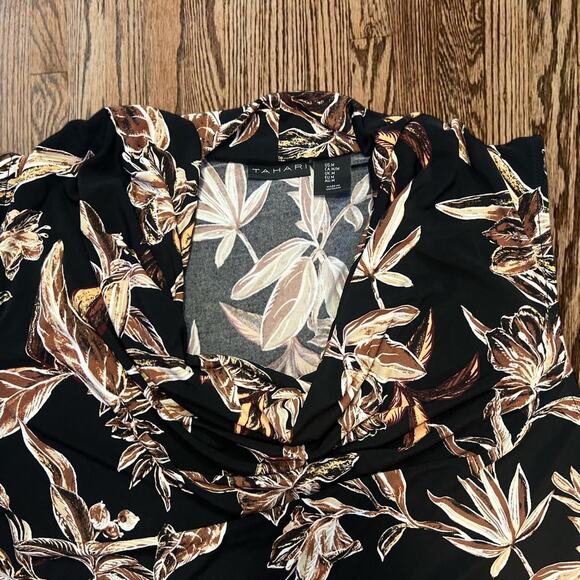 Black tropical print blouse tahari - Picture 2 of 4